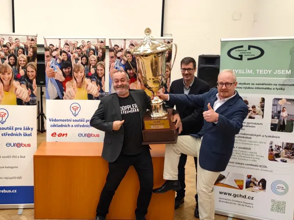 Předání Poháru Eurorebus v&nbsp;Praze